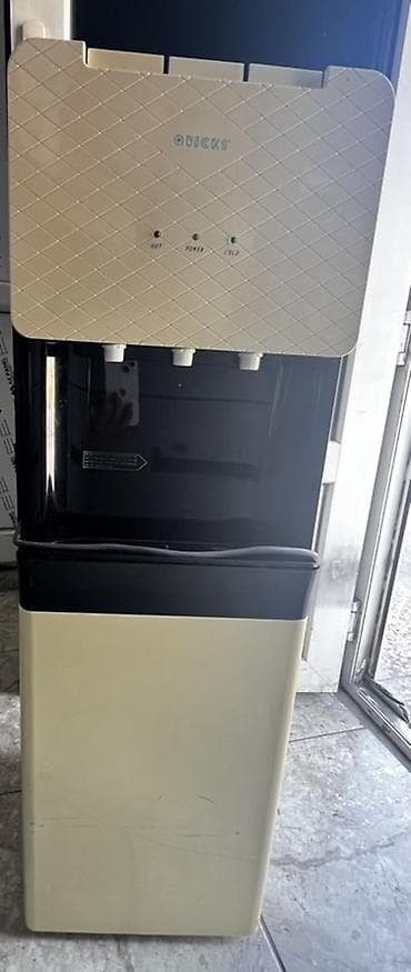 quicks: Məhsul 1: Quicks su paylayıcı (dispenser) - İsti və soyuq su üçün iki — 2