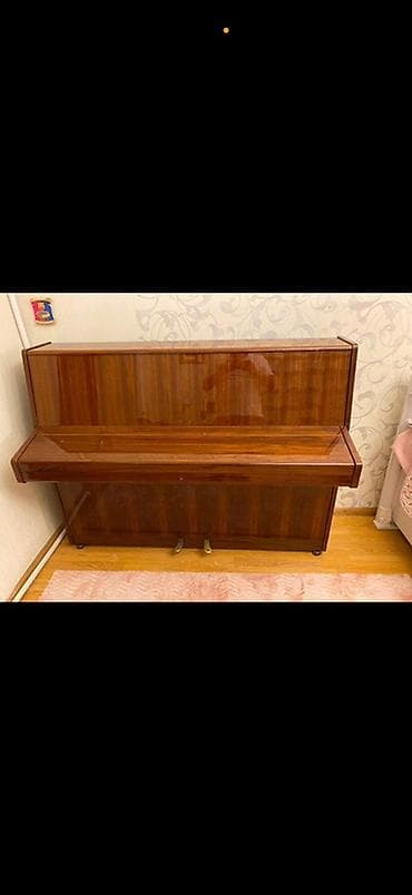 Geyer pianino Almaniya istehsalı, klassik dizaynlı, parlaq qəhvəyi lalafo.az -da Geyer pianino Almaniya istehsalı, klassik dizaynlı, parlaq qəhvəyi