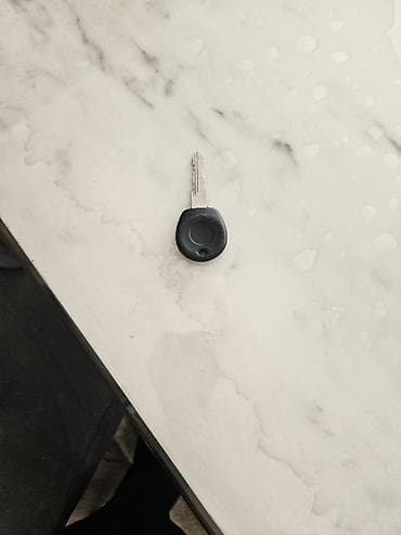 benzin pila: Sadə açar – metal uclu, qara plastik başlı. - Növ: mexaniki açar - — 2