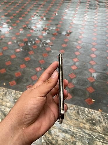 red magic 6s: IPhone 11 Pro, 64 GB, Qızılı, Face ID — 4