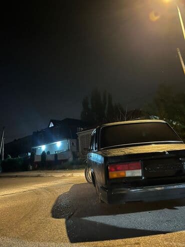 guzgu satışı: Model: Lada vaz/2107 sedan reng:qara maşin tecili elim yandida satlir — 2