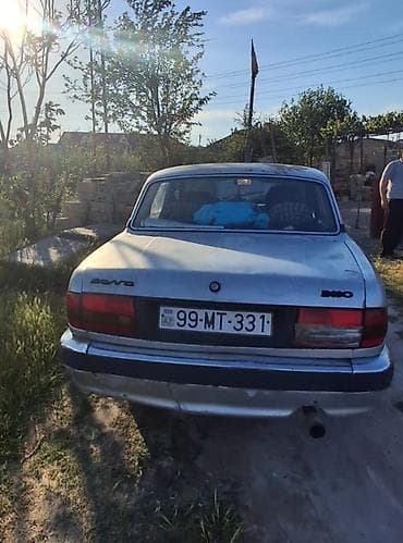 GAZ Volga 3110 sedan - Kuzov: 4 qapılı sedan, gümüşü rəng - Mühərrik — 2