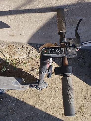 kardanlar: Islek veziyyetdedi. 30 km suret.probpemi yoxdu. 200 Azn.0554880226 — 4