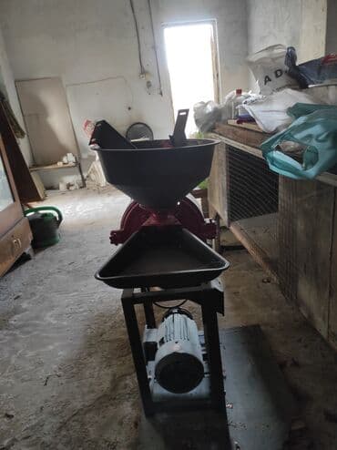 inkubator avadanlıqları: 1000 yumurtalıq inqubator Generator və yem üyüdən ilə birlikdə — 5