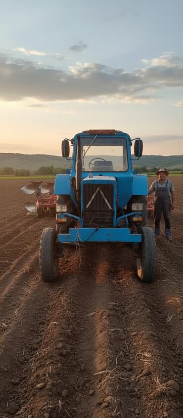 Mavi rəngli təkərli traktor - Kabinli model, ön egzoz borusu və tavan lalafo.az -da Mavi rəngli təkərli traktor - Kabinli model, ön egzoz borusu və tavan