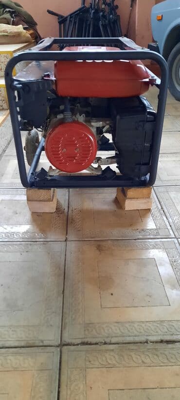 Lampalar: Honda generator 5.5kvt Şəmkirdə ori̇gi̇nal yapon i̇stehsali — 5