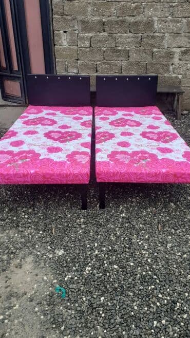 Kravat təzə hazırı var Çatdırılma var 1 nəfərlik 50 manat 2 nəfərlik — 3