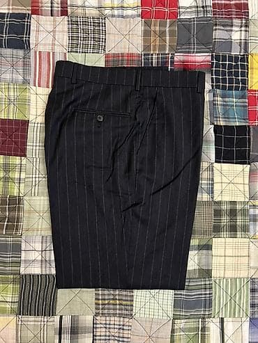 kişi eynəyi: Kişi klassik şalvarı – tünd göy rəngdə, incə şaquli zolaqlı — 1