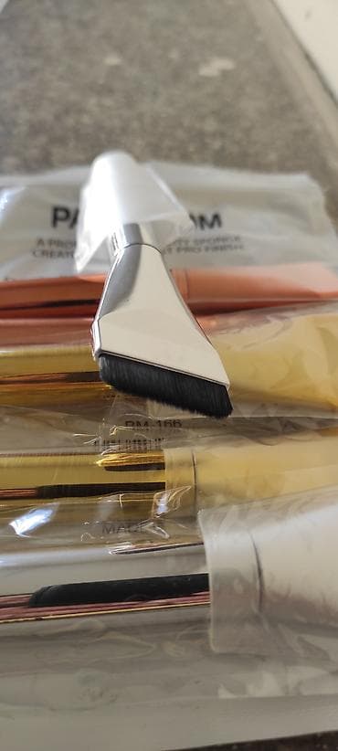 qizil sat: 6_li set Makyaj fırçası – kontur və tonal krem üçün - Unikal bucaq — 2