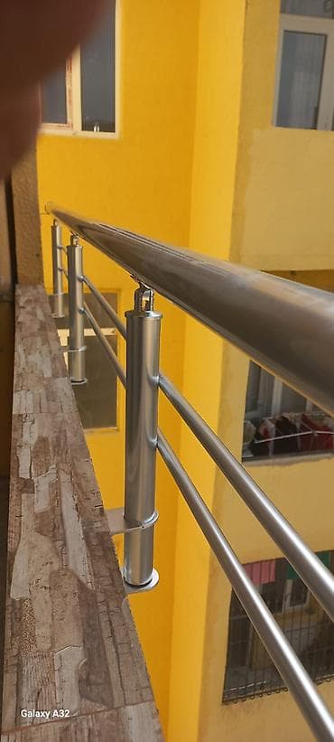 balkonlar: Balkon məhəccəri, Paslanmaz polad — 1