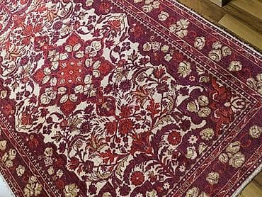 qedimi pullarin alinmasi: Qırmızı-bənövşəyi tonlarda klassik naxışlı xalça - Dizayn: Mərkəzdə — 1