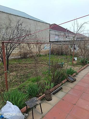 dəmir metal: 2 mertebe 250 kv 8 otaq 4 aşağı 4 yuxarı Market əsas yola 200 metr — 9