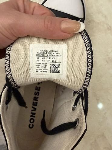 Şəxsi əşyalar: Converse Chuck Taylor All Star High Top qadın krossovkaları - Model — 4