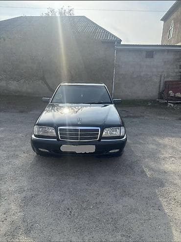 Mercedes-Benz: Mercedes-Benz C-Class: 2.4 l | 1997 il Sedan — 1