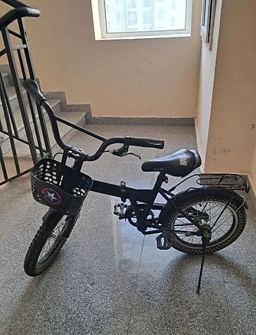 Tam işləkdir yaxşı vəziyyətdədir, qırığı sınığı yoxur. Təkər 16 lıq