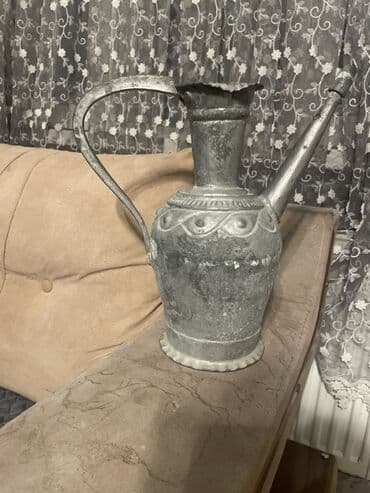 Ножи: Metall sürahi (ibrik) – əl işidir - Material: döymə metal (ehtimalən — 2