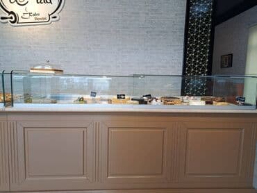 Dəyəri̇ndən 2 qat aşaği satilir yeni̇ ki̇mi̇di̇r soyuducu üsten