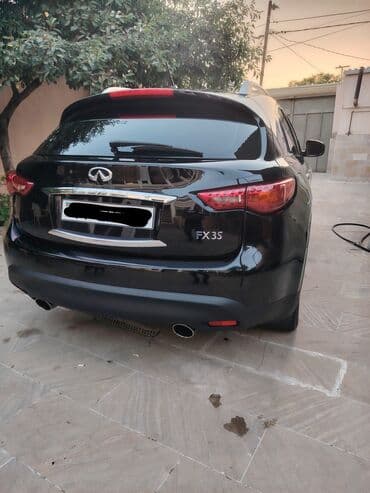 Infiniti FX35: 3.5 l | Krossover