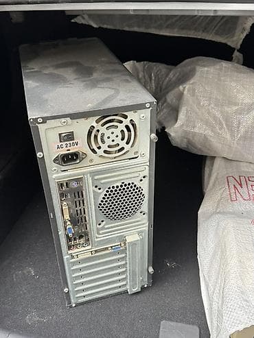 Masaüstü kompüter seti Tərkibi: - Sistem bloku: Striker korpus, ön — 4