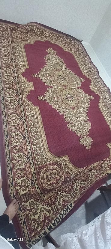 kohnə pullar alıram: Məhsul: Xalça dəsti (4 ədəd) Təsvir: - Klassik oriental naxışlı — 2