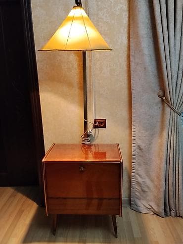 tunbucka: Retro tərzli gecə tumbası və torşer dəsti - Material: cilalanmış ağac — 1