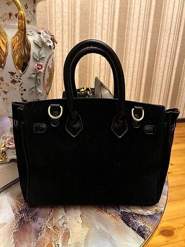 Сумки: Qara əl çantası – klassik tote dizaynı - Material: zərif süet — 2