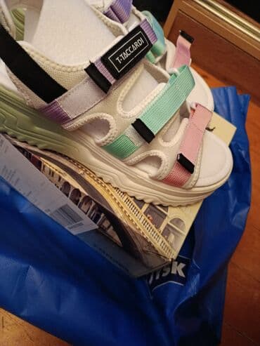 лето в пионерском галстуке купить бишкек: T.Taccardi qadın/körpə sandal modeli - Rəng: ağ baza, pastel rəngli — 3