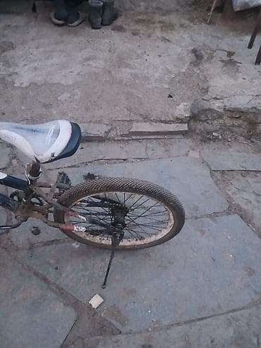 Uşaq/yeniyetmə velosipedi – BMX tipli çərçivə Xüsusiyyətlər: -