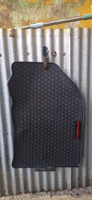 07 paxlava salon: Avtomobil üçün ayaqaltı, İşlənmiş, Rezin, Toyota COROLLA, Ünvandan götürmə, Ödənişli çatdırılma, Rayonlara çatdırılma — 1
