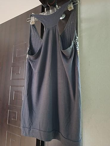 sort: Qadın üçün payetkalı mayka/top - Rəng: tünd boz əsas, ön hissədə — 1