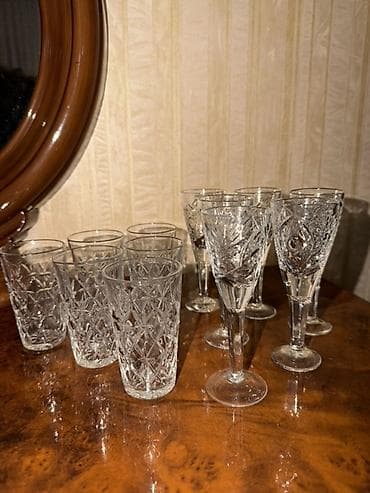 kofe servisi: Xrustal qədəh və stəkan dəsti hər iki modeldən ayrılıqda 6ədəd. ayrı — 1