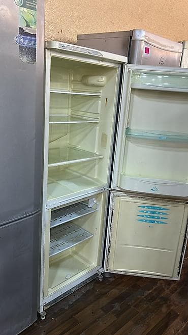 soyuducu anbar satilir: İkiqapılı soyuducu - Rəng: ağ - Üstdə soyuducu bölmə, altda dondurucu — 2
