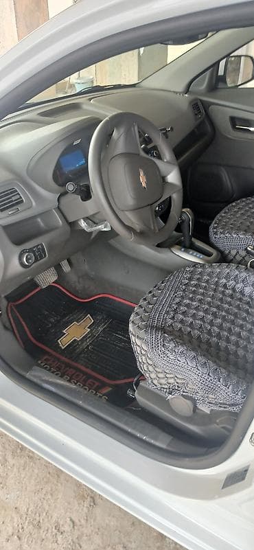 kreditle generator satisi: Chevrolet Cobalt sedan - Kuzov: ağ rəng, 4 qapı, tünd şüşələr - — 6