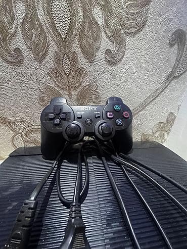 Видеоигры и приставки: Təcili ps3 satılır. Evdə istifadə olunub, çox səliqəli və təmiz — 4