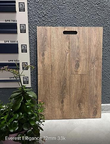 Dekorativ divar panelləri: Məhsul: Laminat döşəmə panelləri – təbii ağac naxışlı (açıq-bej/boz — 2