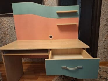 Bitkilər: Oğlan və qız üçün, İşlənmiş, Siyirməli, Yazı masası, Stulsuz — 3