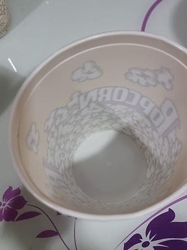 oxu kitabi: Plastik Məhsul: Popkorn qabı (popcorn bucket) Təsvir: - Parlaq sarı — 2