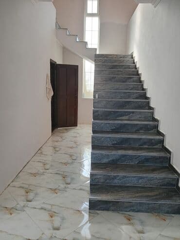 pirşağı: Pirşağida həyit evi satilir.mansardli yari remont.real aliciya endirim — 2