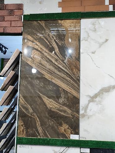 Böyük ölçülü keramika-plitə vitrajı - Material: porçelan/keramika