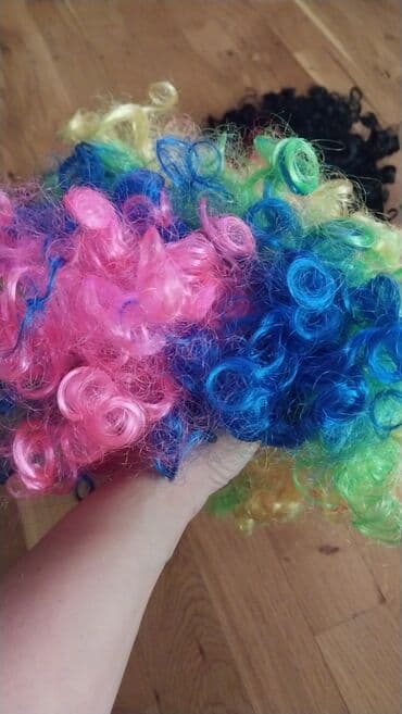 Məhsul: Qıvrım pariklər – rəngarəng və qara variantlar - Növ lalafo.az -da Məhsul: Qıvrım pariklər – rəngarəng və qara variantlar - Növ