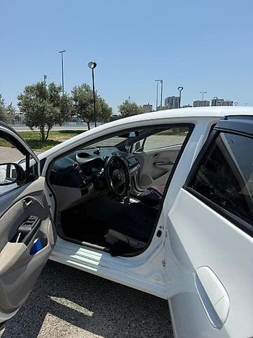 Honda Insight: 1.3 l | 2010 il Hetçbek — 9