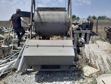 80 kub: Beton meşalka,qarışıdırıcı.1 kubluq.
mikser.qarisdirici.mesalka — 1