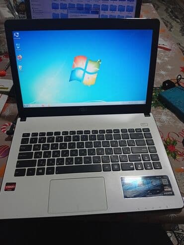 Kompüter, noutbuk və planşetlər: ASUS X401U noutbuk Əsas xüsusiyyətlər: - Ekran: 14.0" (1366x768), LED — 2