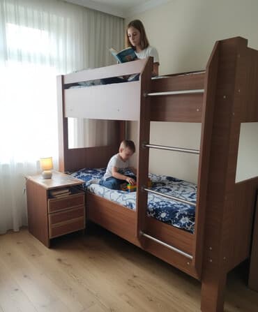 jurnalni stol işlənmiş: Oğlan və qız üçün, İşlənmiş, Çarpayı, Matrassız, Siyirməsiz, DSP — 1