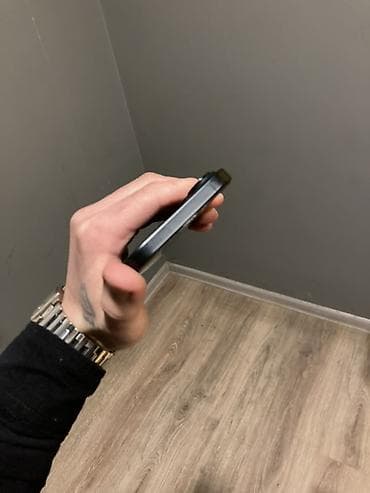 iphone 11 pro kreditle: IPhone 16, 128 GB, Black Titanium, Face ID — 6