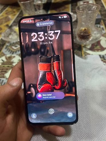 Samsung Galaxy S24 FE, 128 GB, Barmaq izi, Düyməli, İki sim kartlı — 6