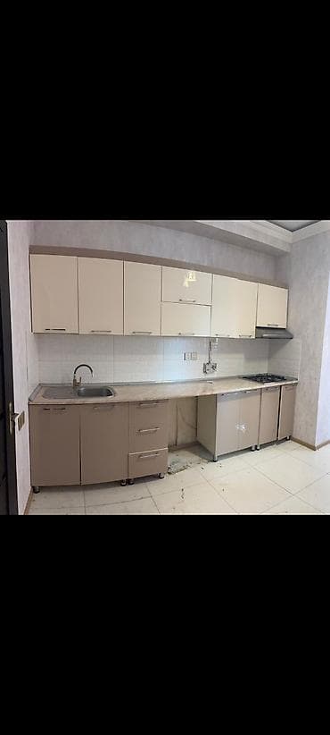 qaz peki: Mətbəx mebeli 2,32 uzunluq yaxşı vəziyyətdə, üstündə qaz peçi — 1