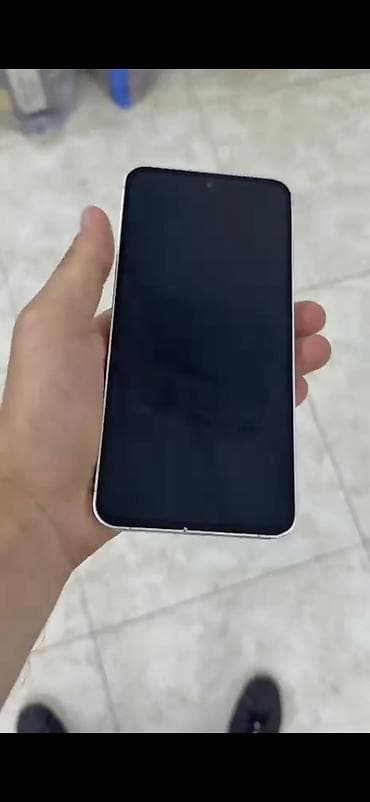 razer viper v3 pro: Samsung Galaxy S24 FE, 128 GB, rəng - Ağ, Simsiz şarj — 3