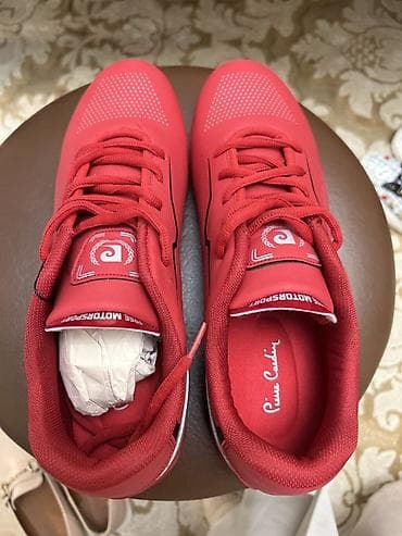 Pierre Cardin kişi idman ayaqqabısı - Rəng: parlaq qırmızı, qara və