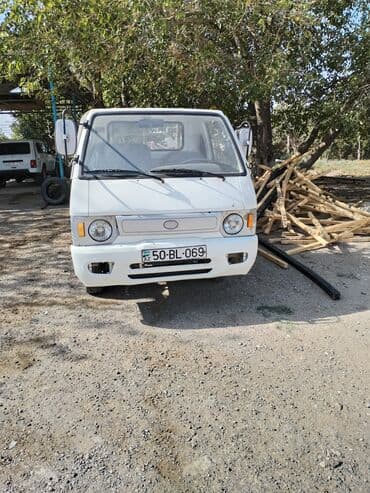 Yükdaşıma üçün kompakt yüngül yük maşını - Korpus: 2 qapılı kabin
